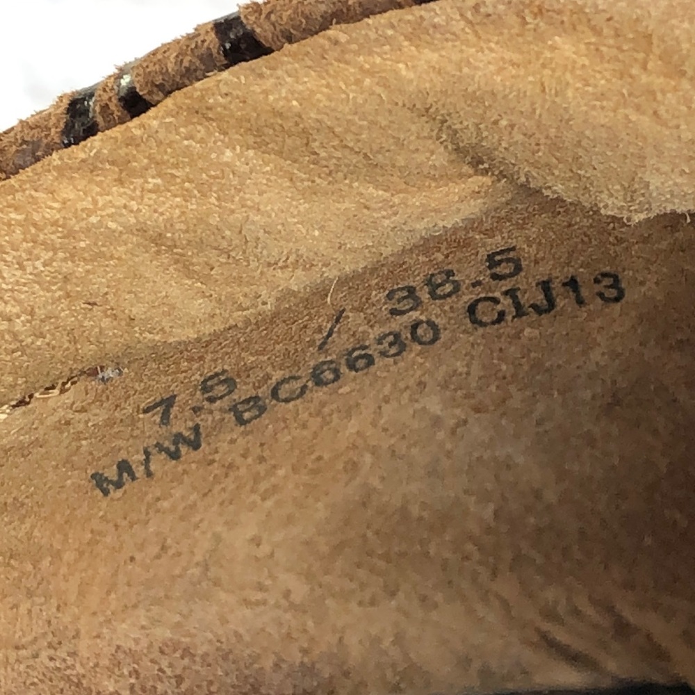 b.ø.c. Peggy Slip-On Embossed Clog - Picture 14 of 16